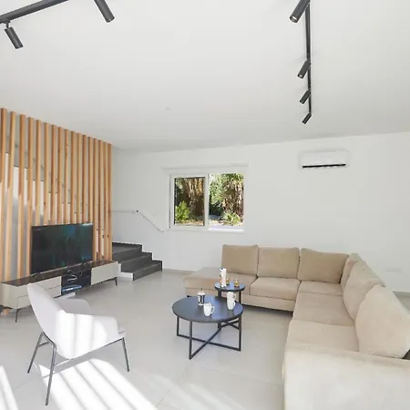 Holiday home Schoenes Kube 1 In